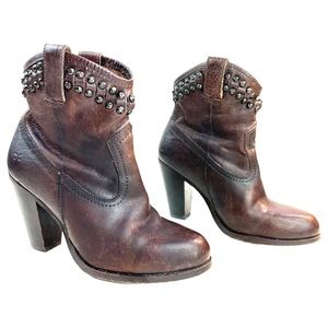 Frye Jenny Cut Stud Leather Boots Color: Brown Size: 6.5